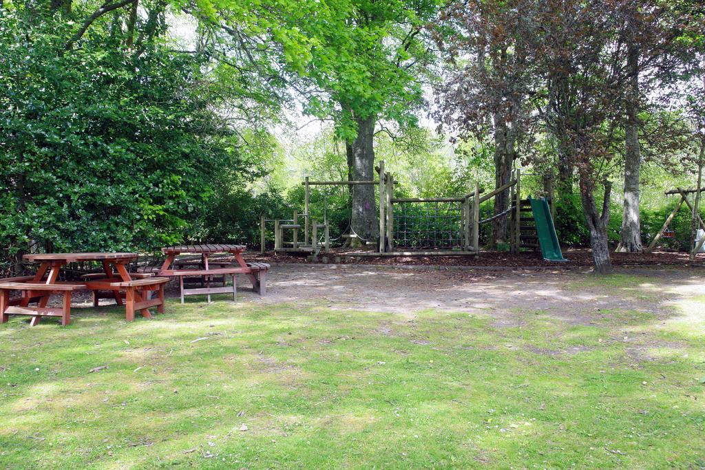 Abbey Garden At The Highland Club Apartment Fort Augustus Exterior photo